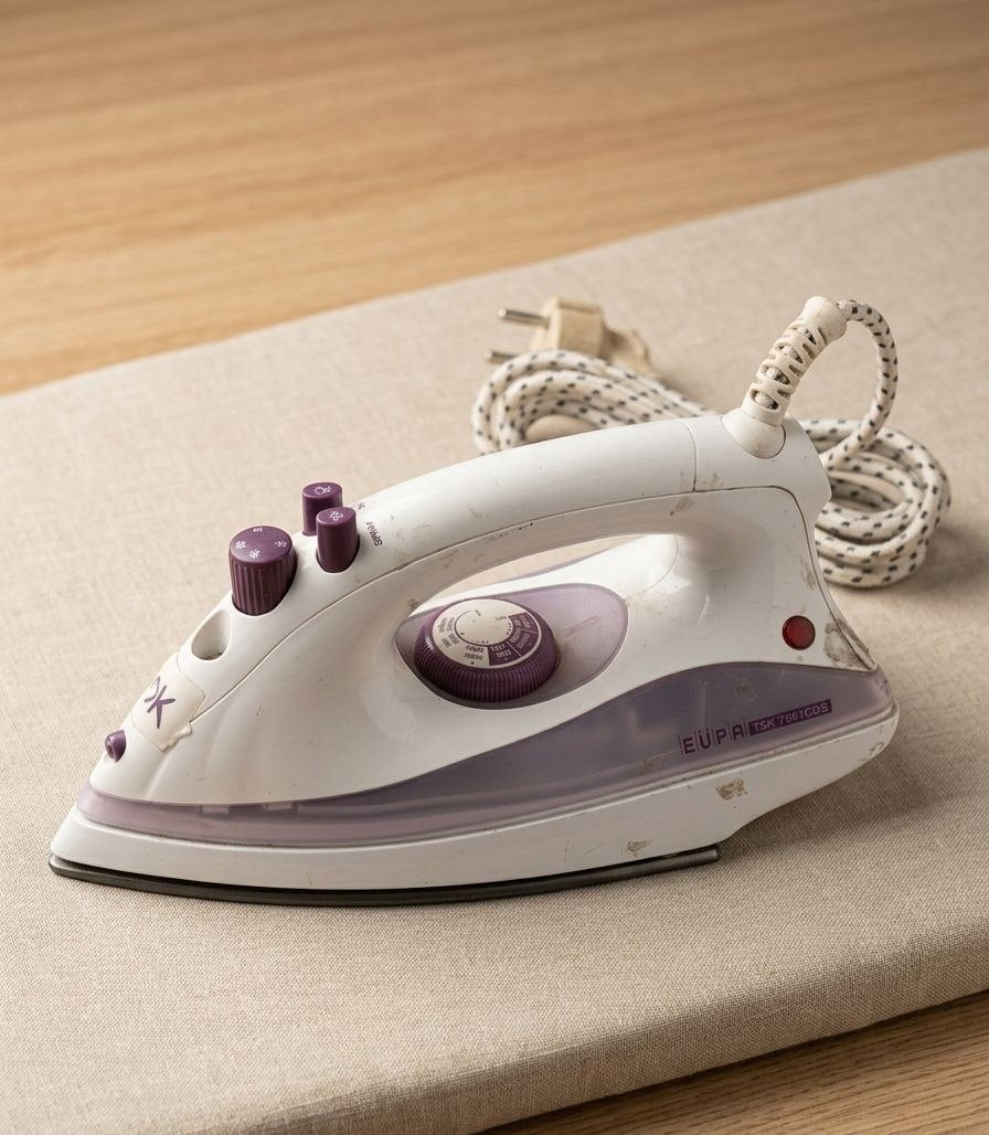 ELECTRIC STEAM IRON