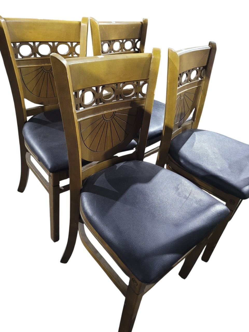 ALL AROUND CHAIR