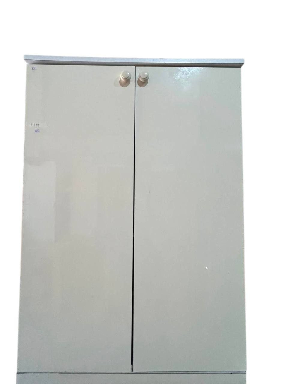 White Cabinet